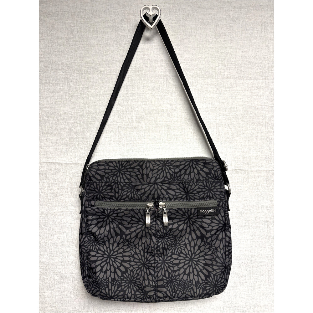 Baggallini Black And Gray Floral Purse